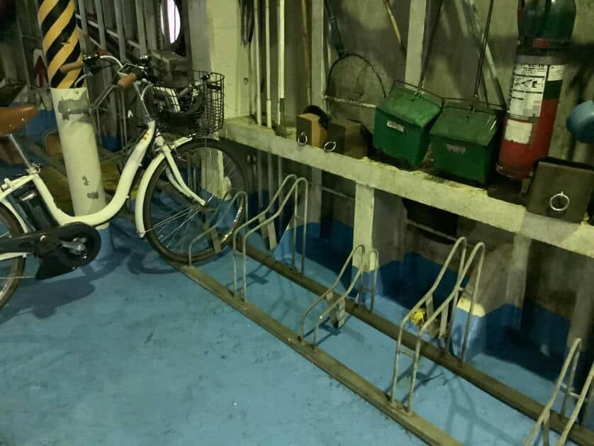 フェリーに積んだ自転車（＠aul_52Iさん提供）