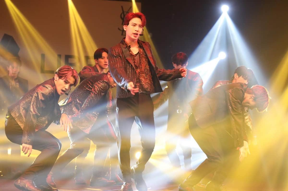 「Freedom」ではダイナミックなパフォーマンスを全世界に見せた　イヴ・サンローラン・ボーデ presents リブレ×JO1　WEB CM公開記念オンラインライブ