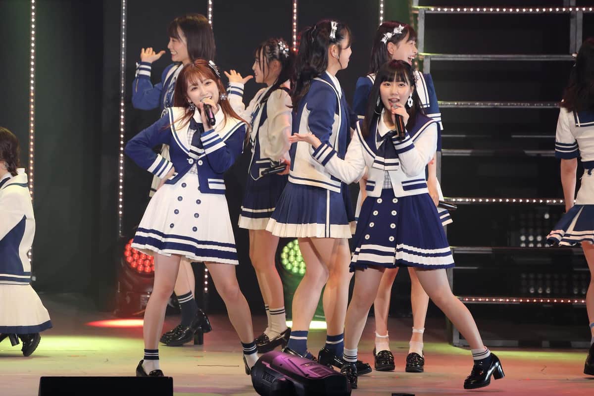 「なこみく」がダブルセンターを務めたシングル曲「早送りカレンダー」も37位に入った