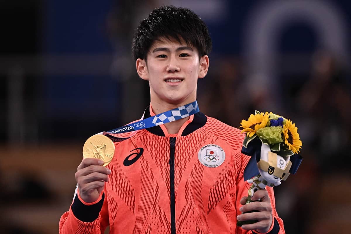 五輪2冠の橋本大輝は「人間性も金メダル」　先輩・内村航平へのリスペクトに「感動もらいました」