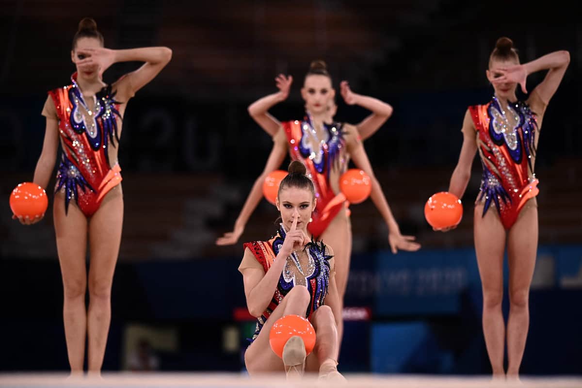 ベラルーシ代表が披露した「三猿」ポーズ（写真：AFP/アフロ）