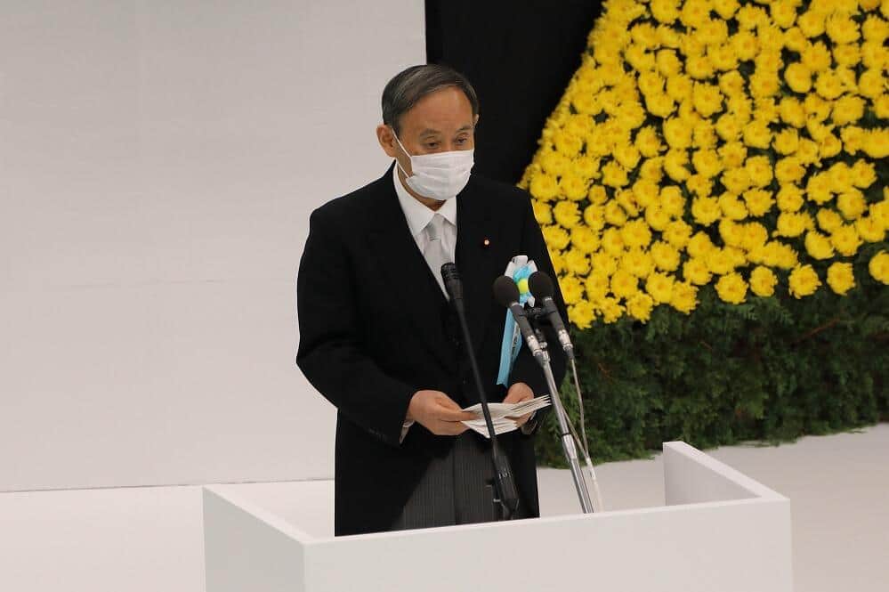 全国戦没者追悼式で式辞を述べる菅義偉首相
