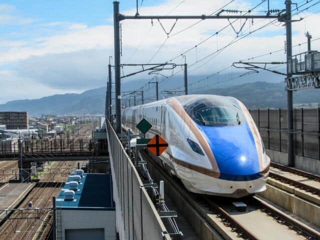 仙台駅に「北陸新幹線」なぜ？　豪雨災害想定で長野から移動、生かされた2年前の「教訓」