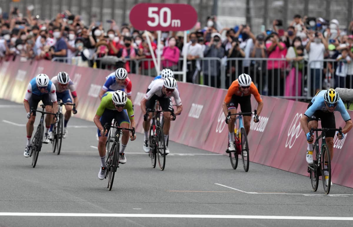 韓国教授、IOCに「旭日旗」で抗議　東京五輪自転車ロードで観客使用？