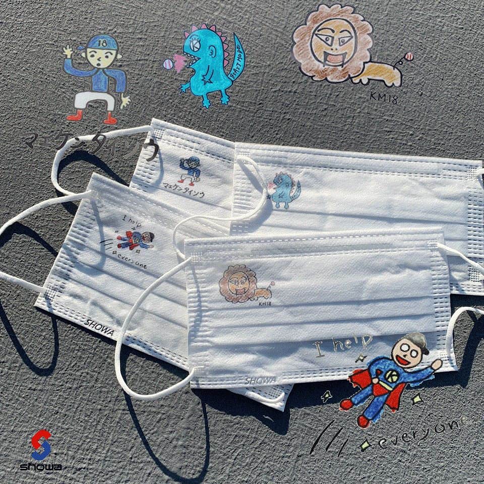 「前田健太画伯のマエケンマスク」（販売終了、提供：ショウワ）