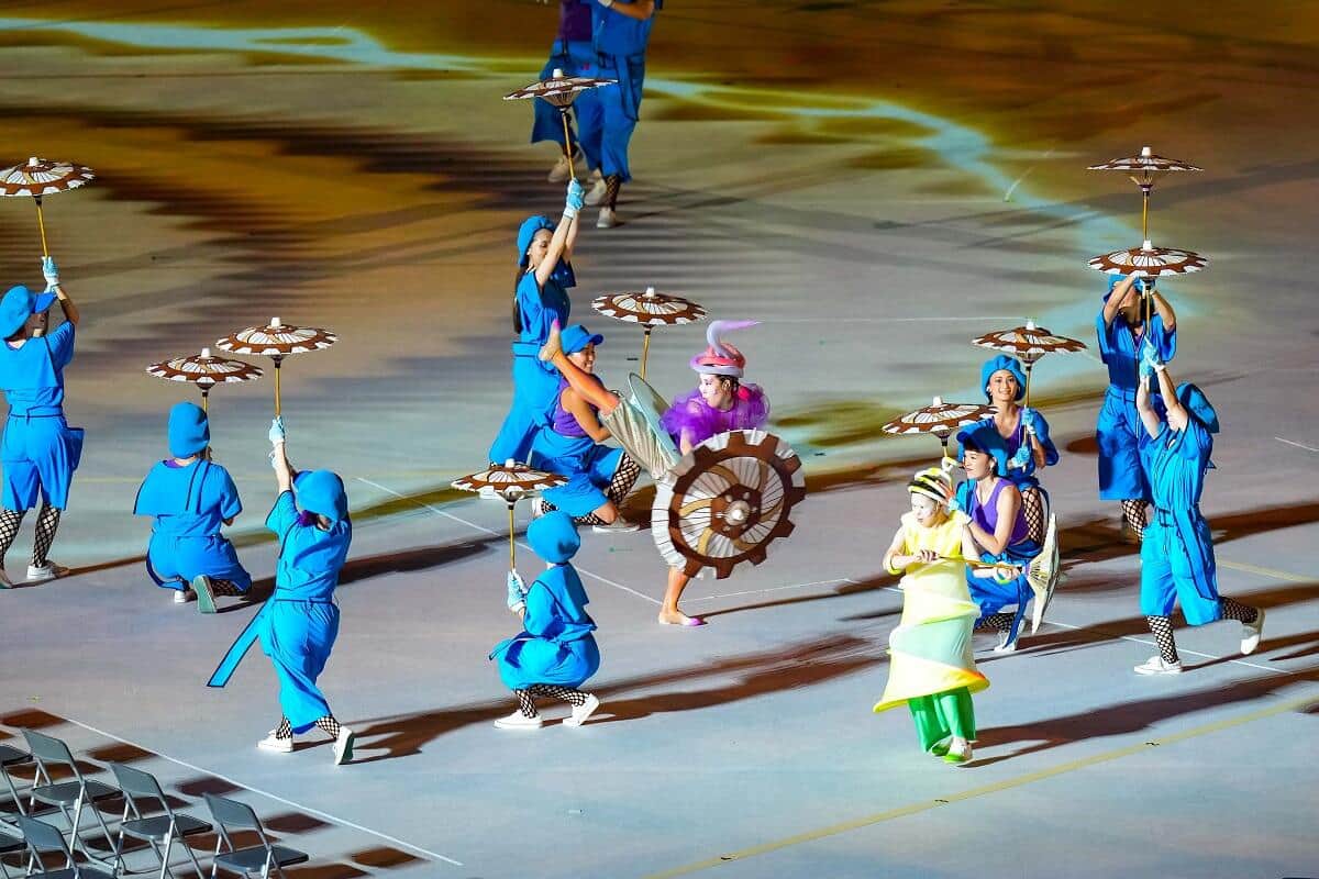 ダンサーたちの洗練されたパフォーマンスが光った東京パラリンピック開会式（新華社／アフロ）