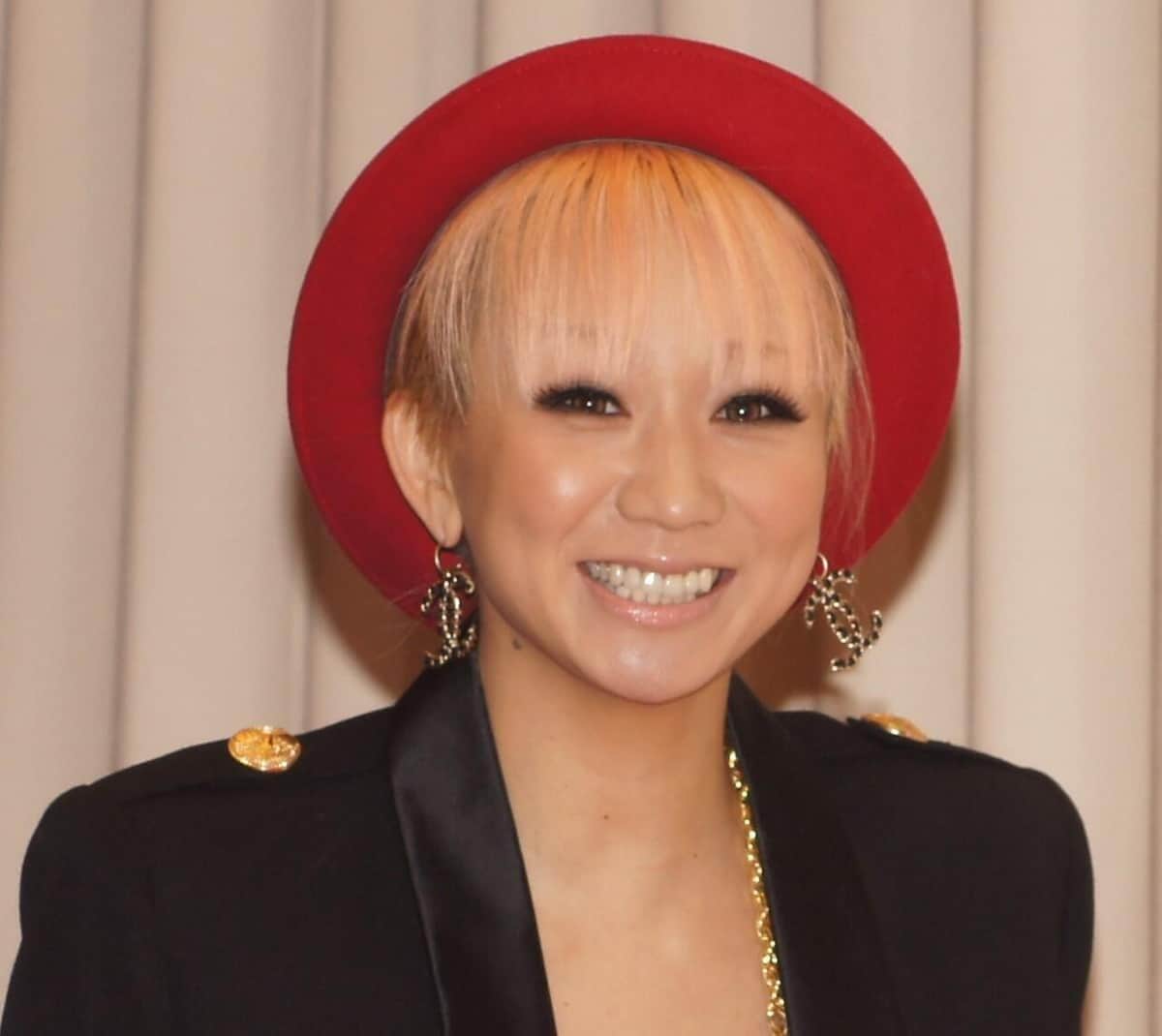 倖田來未、自宅の庭まるでカフェ？　ガーデニング写真に注目「オシャレ」「おうちとは思えない」