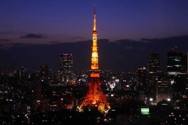 東京タワー、震度5強当日の点灯は「地震対応ではない」　「帰宅難民」癒した光は偶然の産物だった