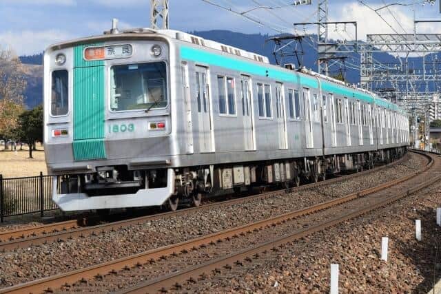 「日本一高い地下鉄」さらに割高に？　コロナで消えた観光需要、京都の市営交通が置かれた苦境