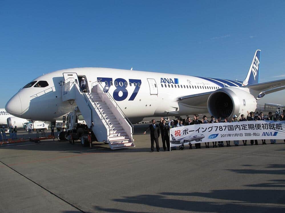 ボーイング787型機の国内線としての定期便初便は2011年11月1日の羽田発岡山行き、NH651便だった