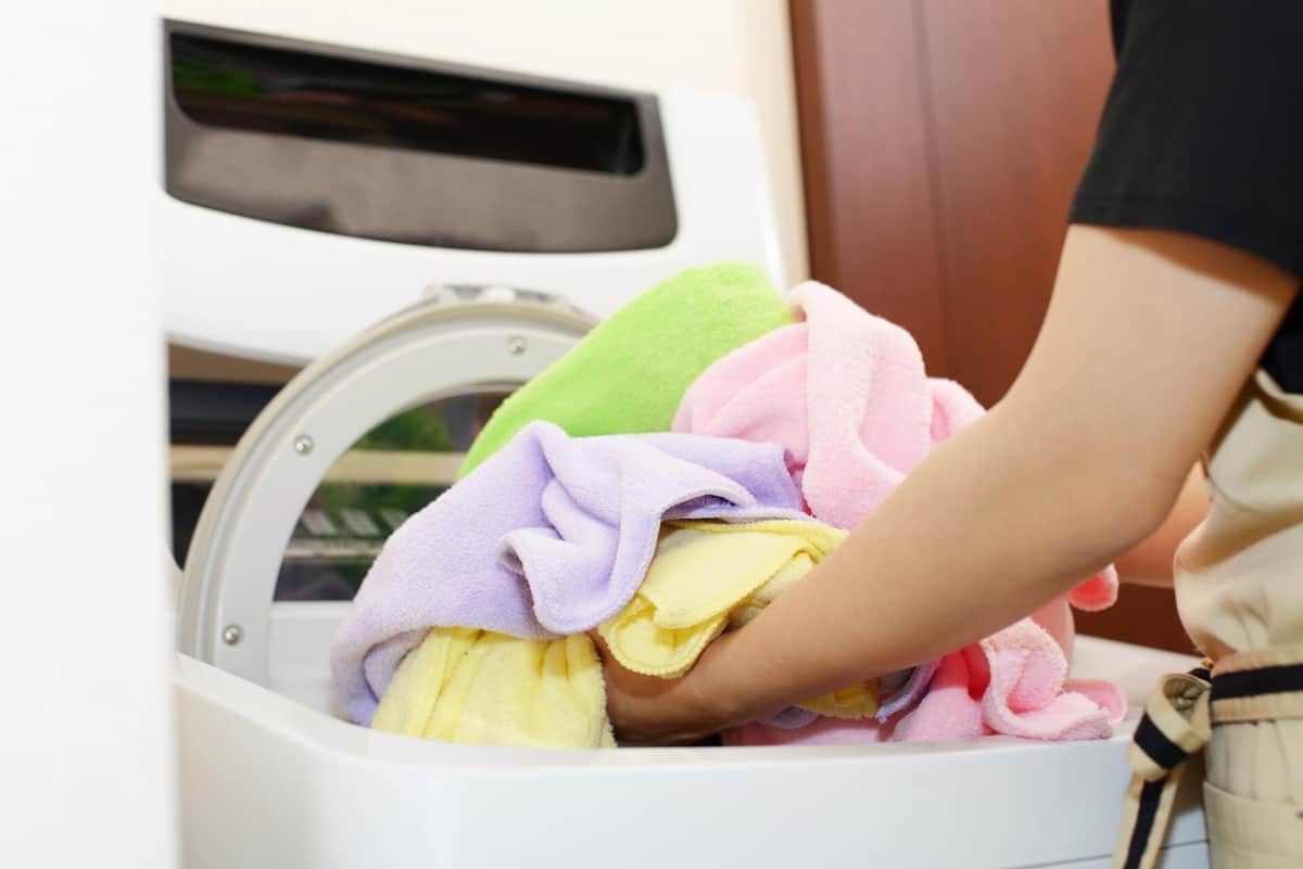 洗濯物がティッシュまみれに→即解決する裏技とは　SNSで反響呼んだ「家事ハック」総まとめ