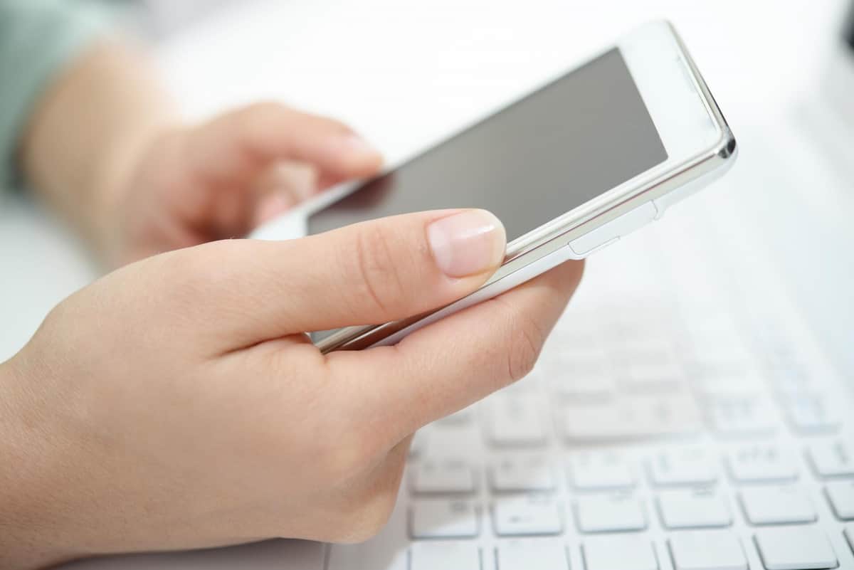 学生のメールがまともになった！　大学講師ツイートに反響...理由は「メール離れ」の加速に？