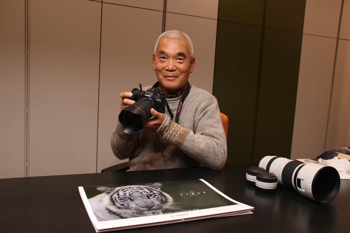 カメラ、自然への思いがつないだ「奇跡」　動物写真家・岩合光昭を支えたキヤノンの決断