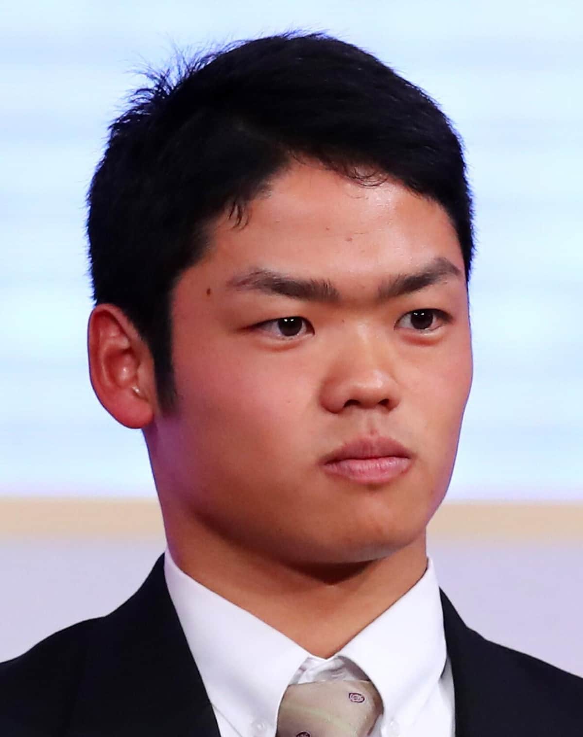 中日・根尾選手（写真：西村尚己/アフロスポーツ）