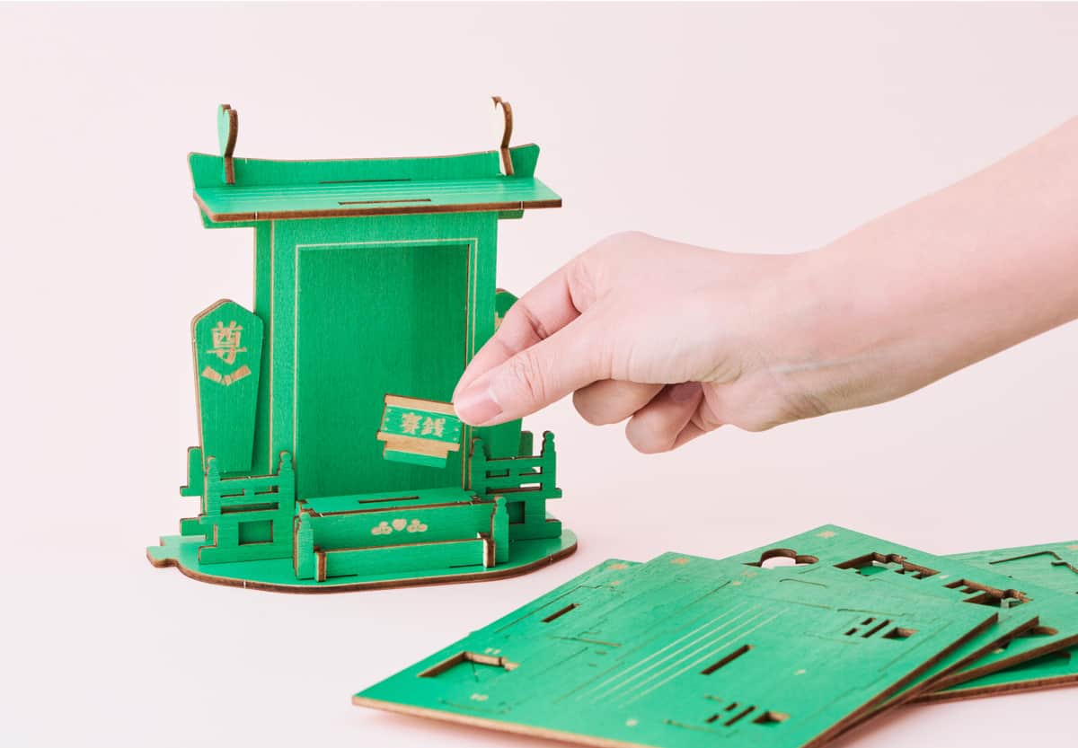 バラエティ雑貨「推しを祀る神棚」（提供：ドリームズ）