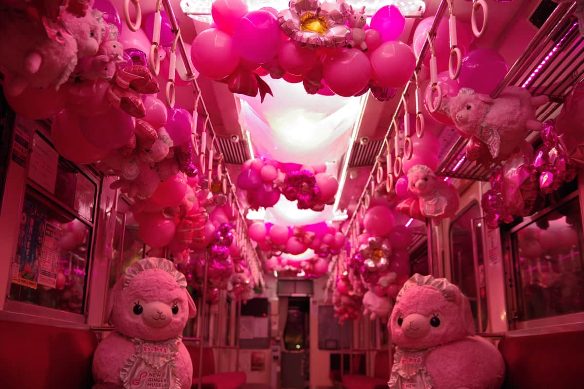 銚子電鉄が公開したピンクニュージンジャー号の写真