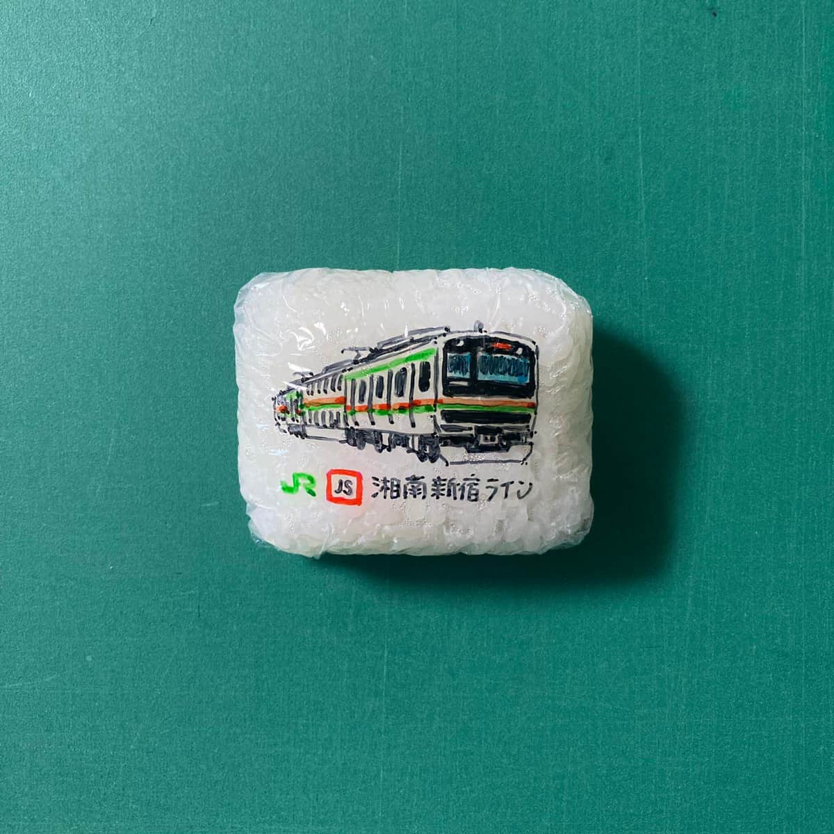 息子のおにぎりに電車の絵、描き続けて70日　「幼稚園を楽しく」母の愛情に4万いいねの反響