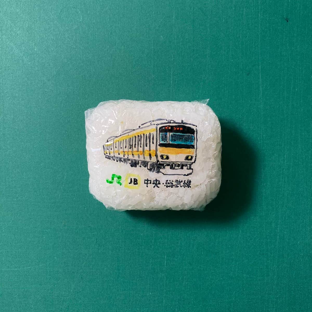 海岸真紀子さんのツイッター（@makikoumigishi）より