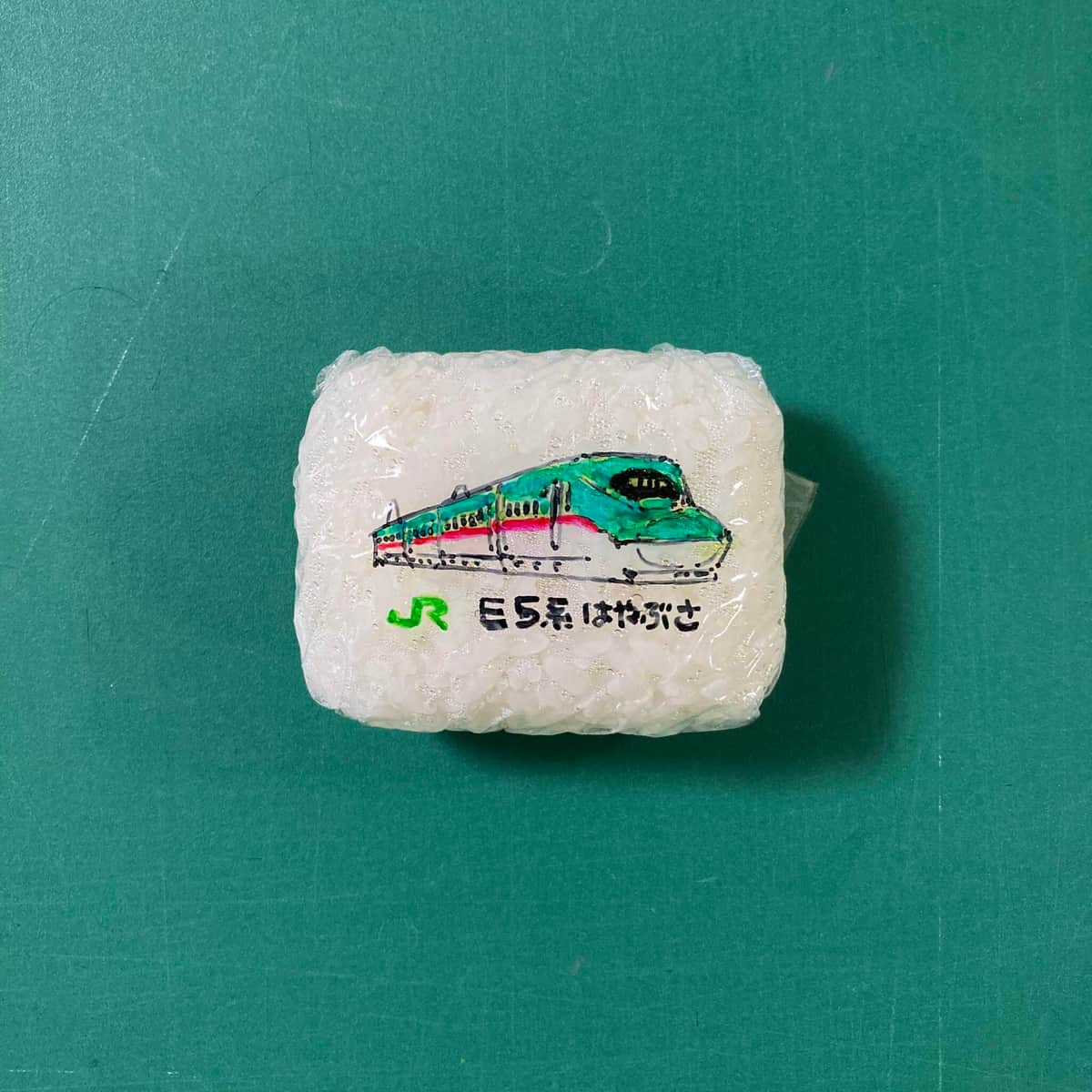 海岸真紀子さんのツイッター（@makikoumigishi）より