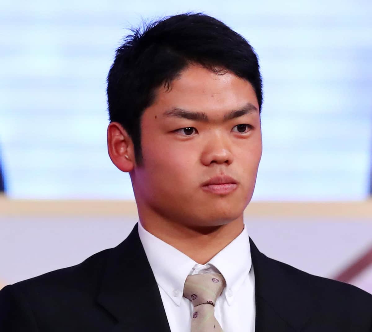 中日・根尾昂は「最高のベンチ要員」？　「緊急時なら二刀流」で広がる首脳陣の選択肢