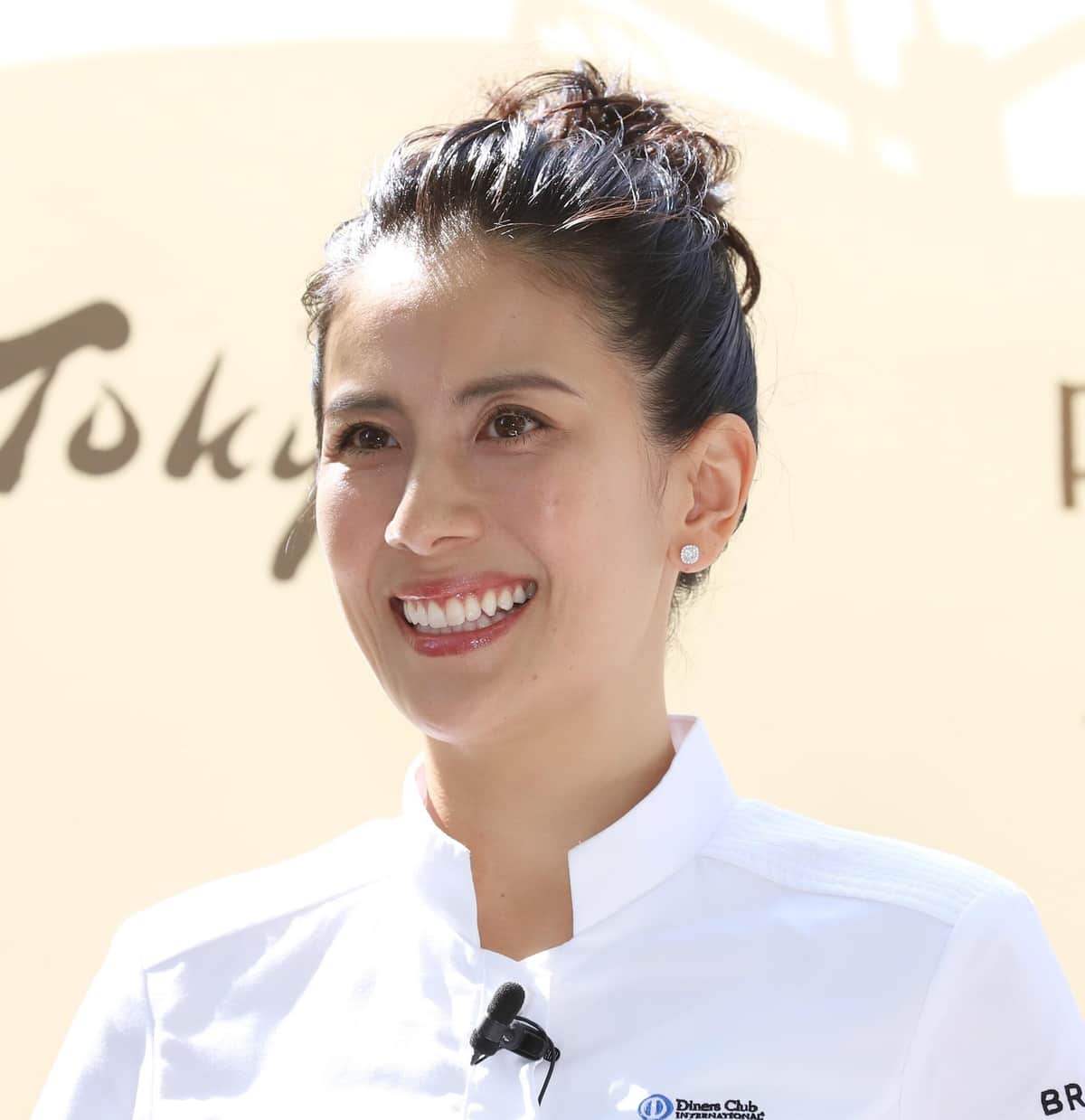 「48歳体力だけは負けないよ」　モデル長谷川理恵の美腹筋にファン驚愕「すごっ！」