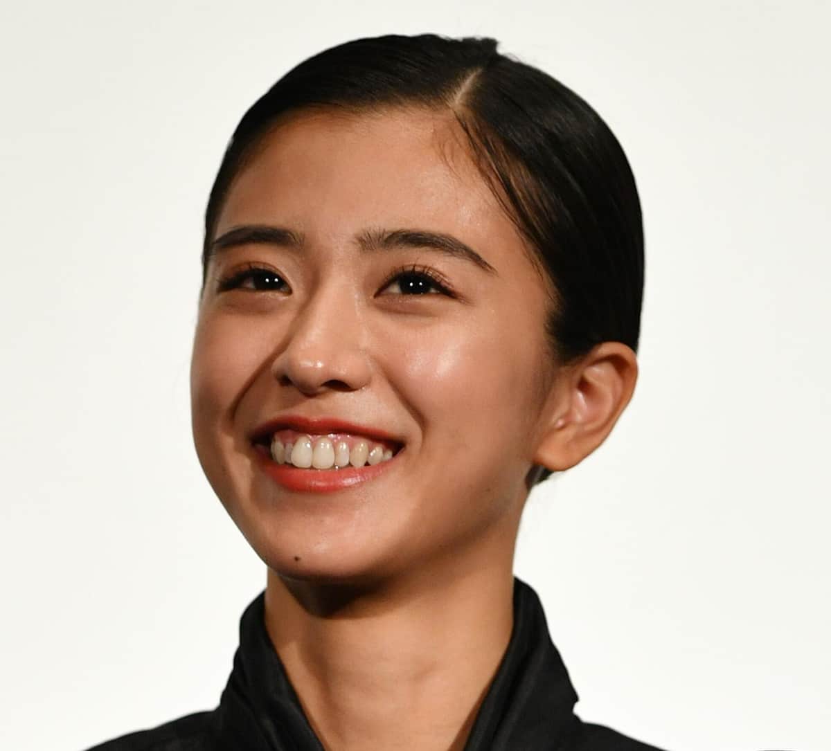 ちむどんどん、厨房の暢子に視聴者ガチツッコミ　「とりあえず髪をまとめて三角巾かぶれ」