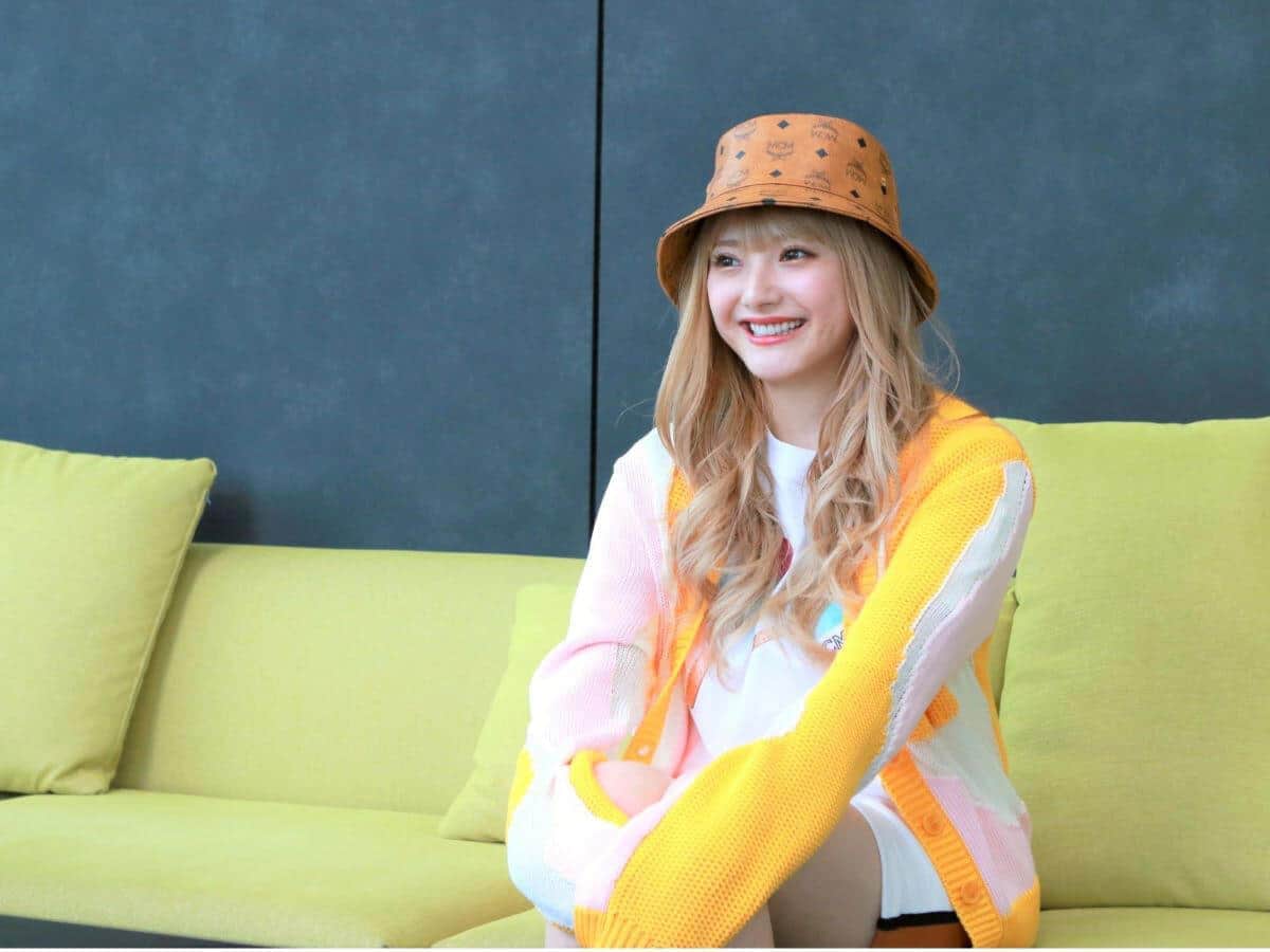 インタビューに答える安斉かれんさん