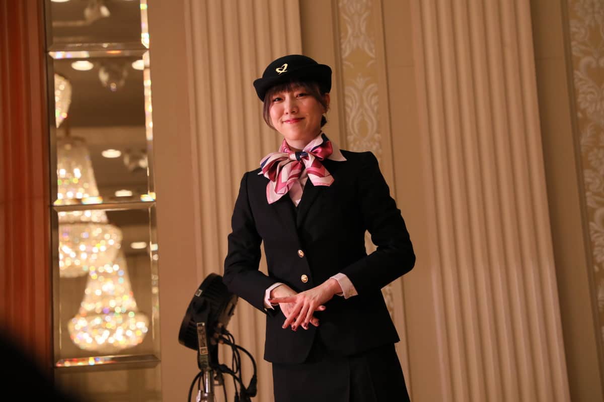 本編終了後のファンミーティングでは、抽選で選ばれたファンにコーヒーをサービスした（c）2022 Zest, Inc.