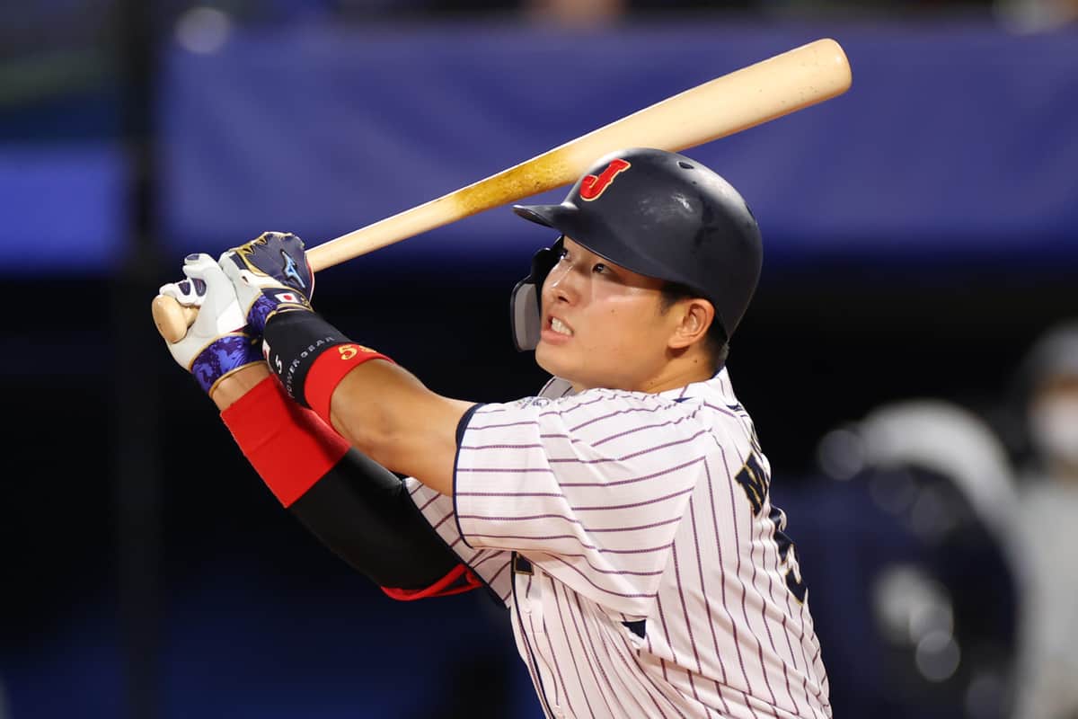 ヤクルト「黄金時代」到来か　主力離脱も若手台頭...選手の力引き出す「高津マジック」