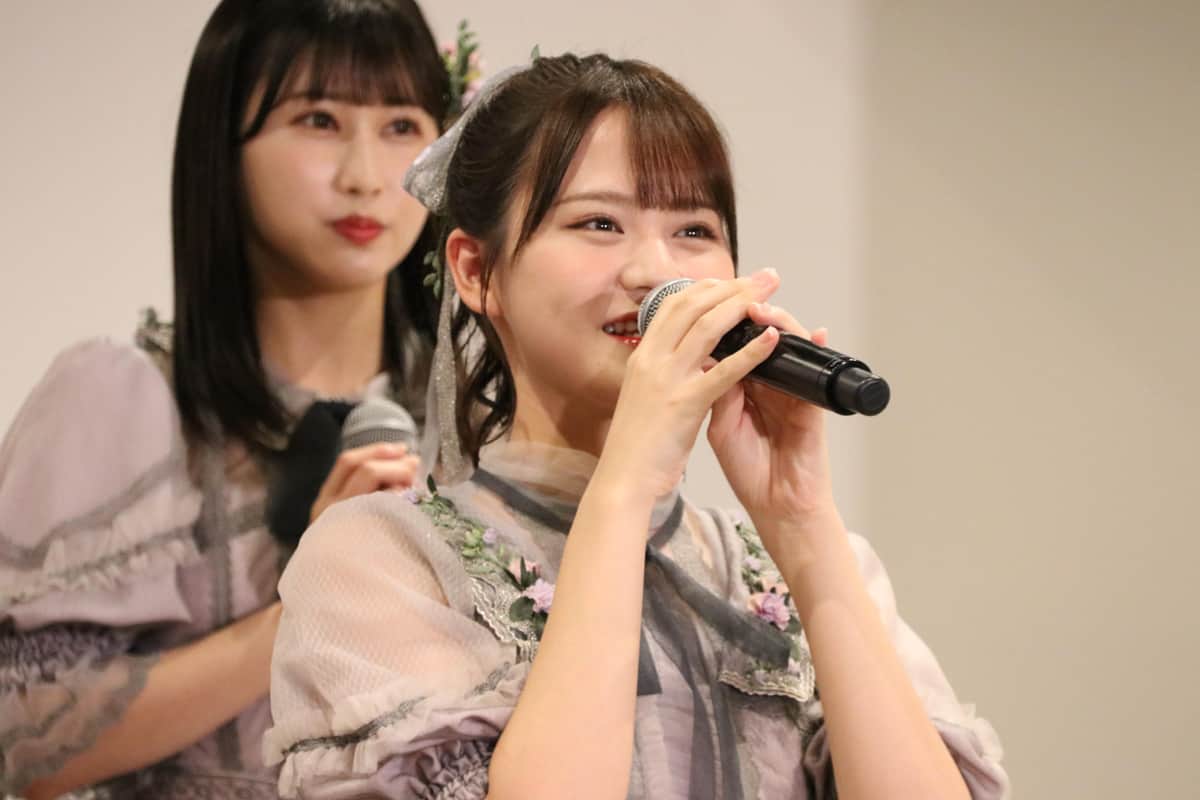 髙松瞳さんと、後方は山本杏奈さん