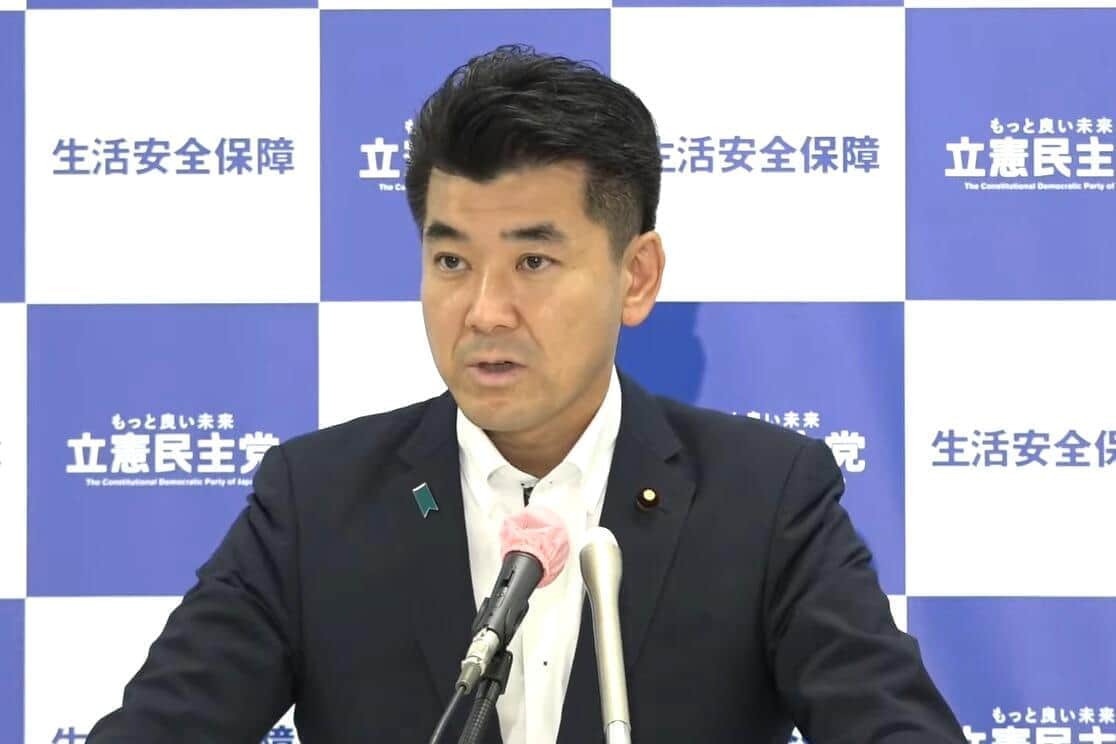 定例会見に臨む立憲民主党の泉健太代表（写真は立憲民主党の配信動画から）