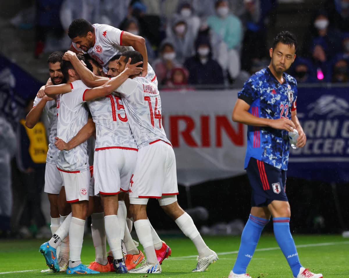 「W杯展望暗くなった」完敗日本を韓国メディアも酷評　「吉田が3失点全てに関与」「無気力な試合で敗北」