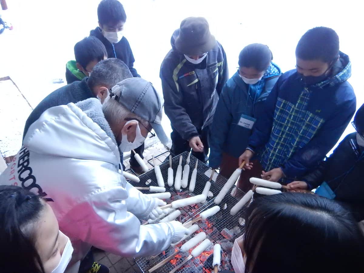 郷土料理作り（写真　秋田県提供）
