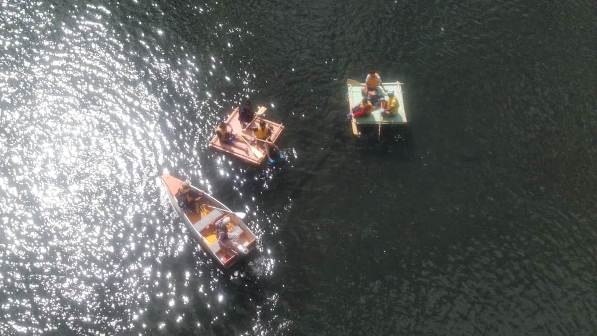 いかだ下り（写真　秋田県提供）