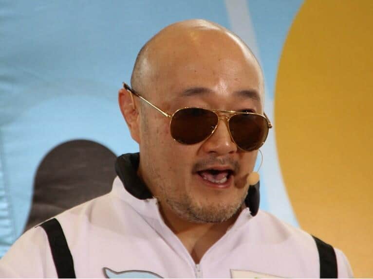 娘が自宅でお泊り会→1人でホテルへ　「最高の父親」人気芸人の行動に10万いいねの大反響