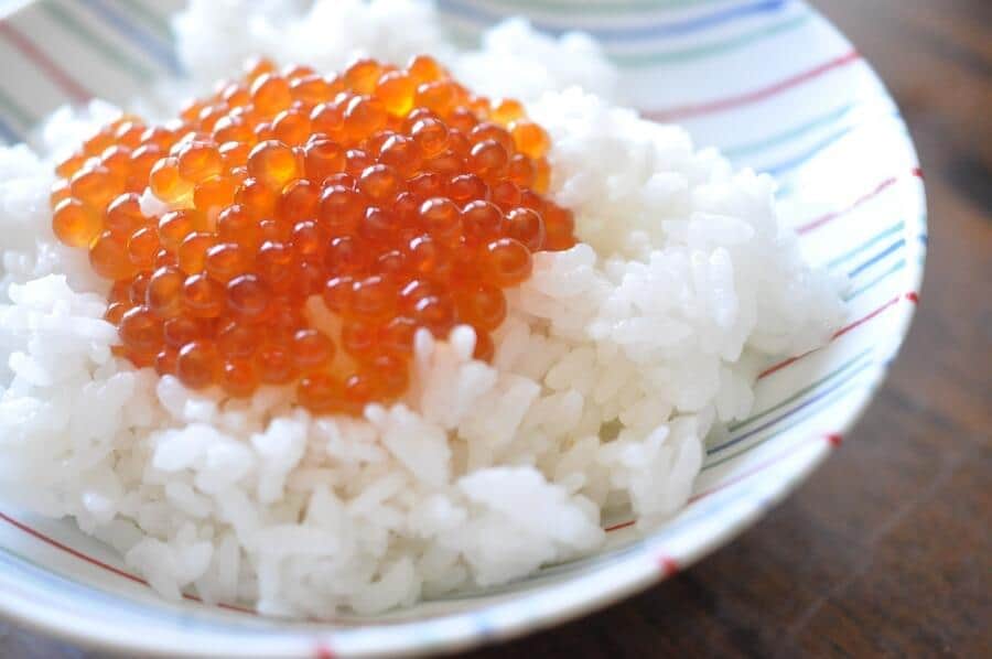 イクラ醤油漬けにアニサキス...衝撃動画600万再生　自家製は注意「初めて見た」「気をつけよう」