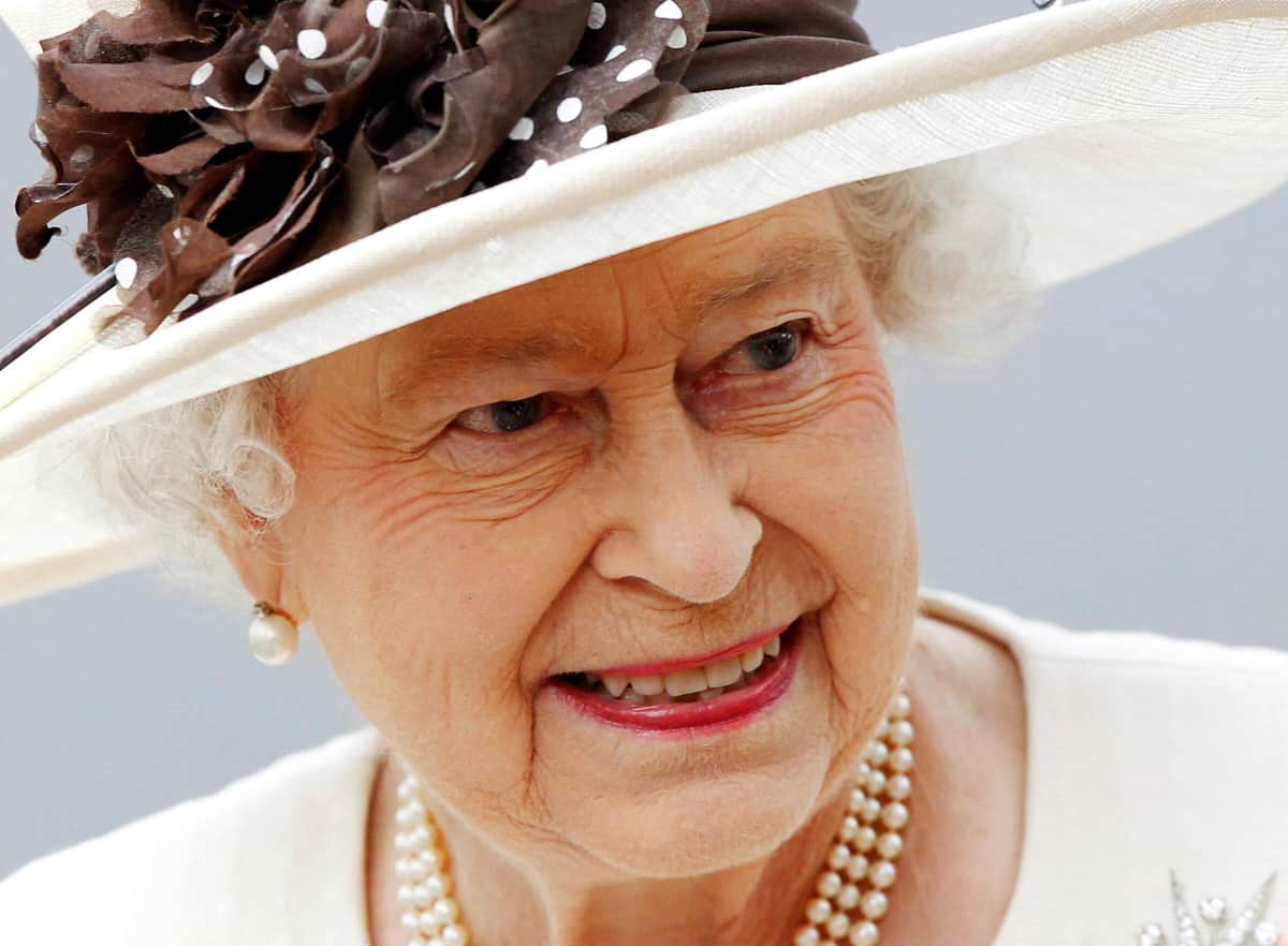 訃報3時間半前に「エリザベス女王が亡くなった」　英BBCキャスター「誤りだった」とツイート謝罪
