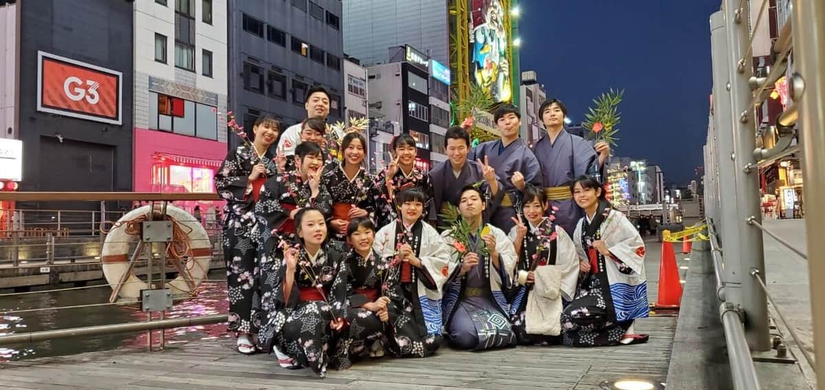 各地で唄や踊りを披露するほか、交野節の歴史調査や保存活動に取り組んでいる