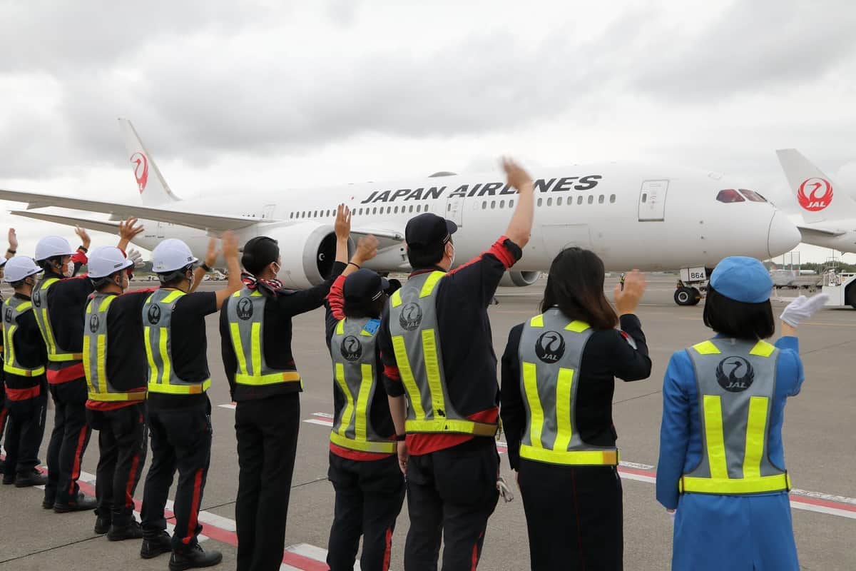 海外のビジネス現場に「日本人だけいない」　JAL社長も危機感...日本発便「需要低迷」の現実