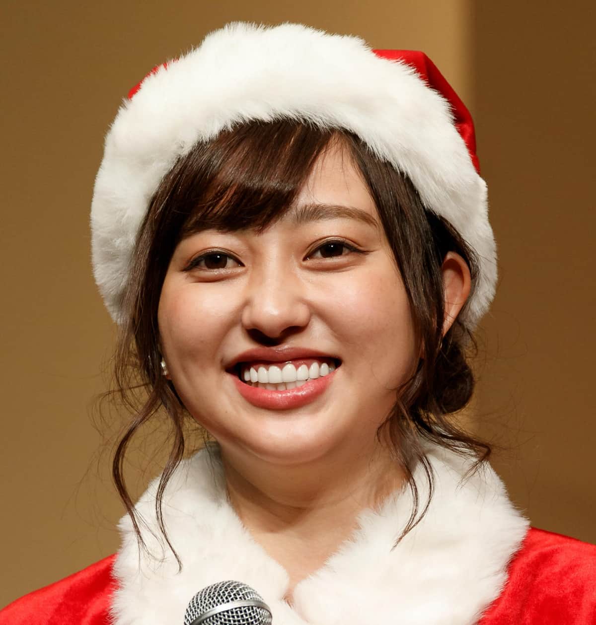 菊地亜美、韓国式の証明写真で「別人化」　ビフォーアフターに本人衝撃「盛れすぎて誰？笑」