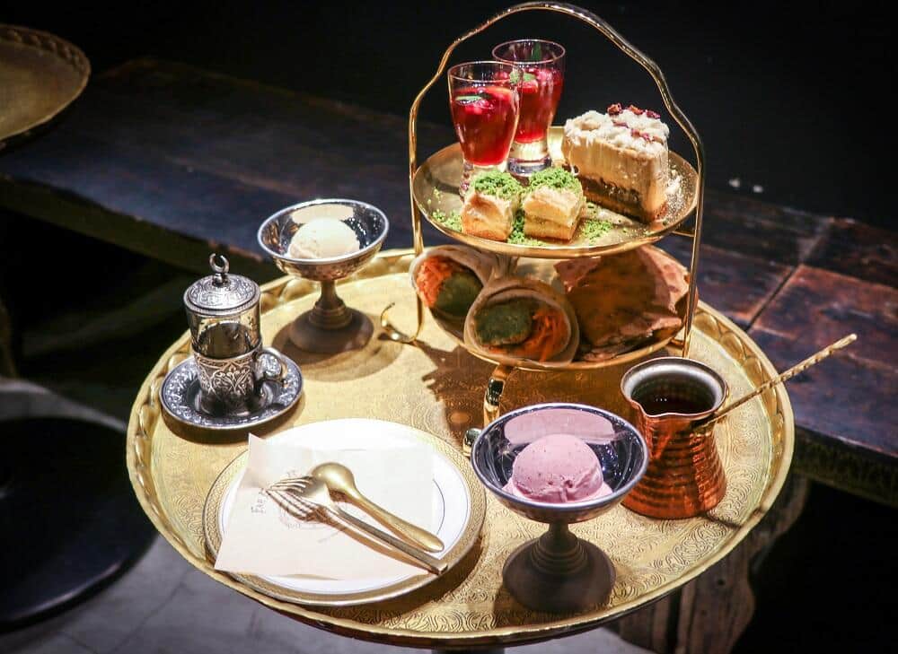SNSで話題のアラビアン・アフタヌーンティー（2人分）