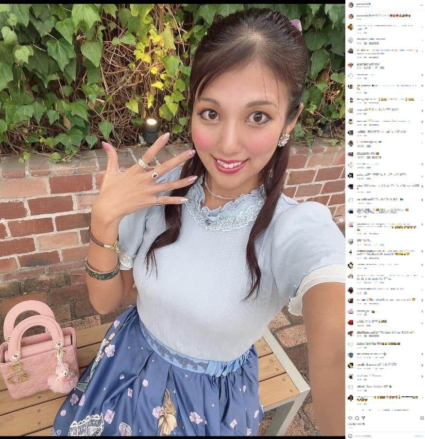 「顔の大きさのバランスが草」「別人」ツッコミ続出　人気グラドルのインスタに「加工しすぎ」の声