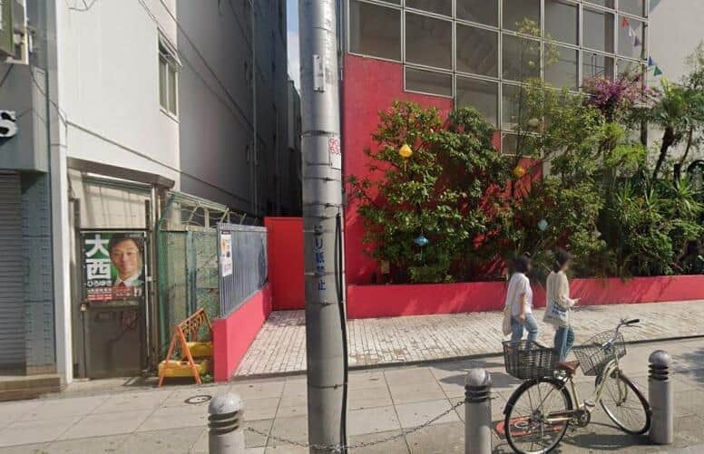 「驚かせドッキリ」で通行人転倒も...謝罪なしで逃亡　YouTuber悪質イタズラ？被害アイドル怒り「絶対許せません」