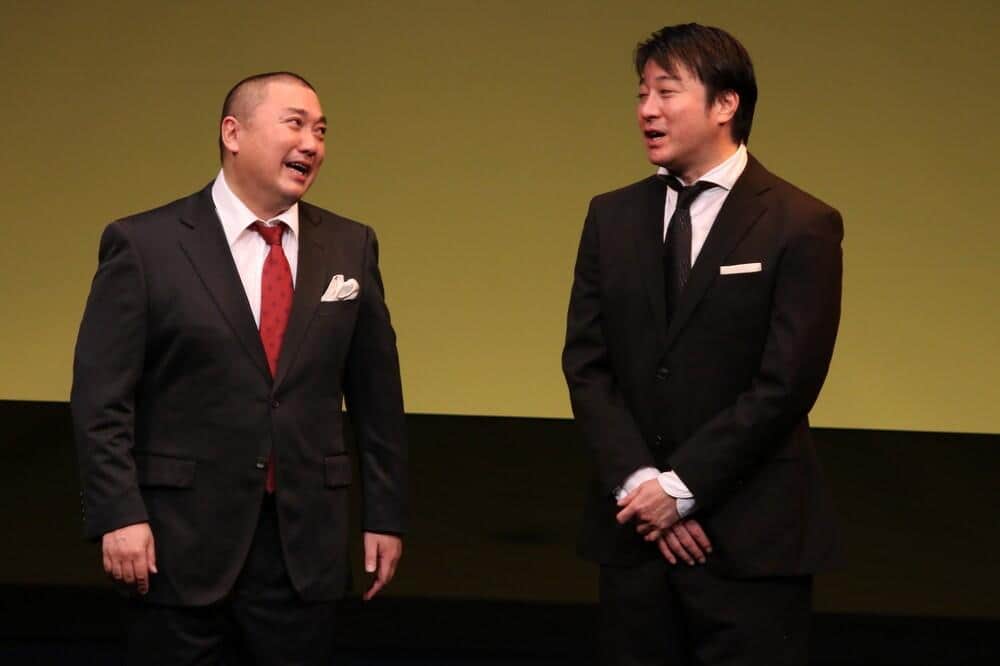 左から山本圭壱さん、加藤浩次さん