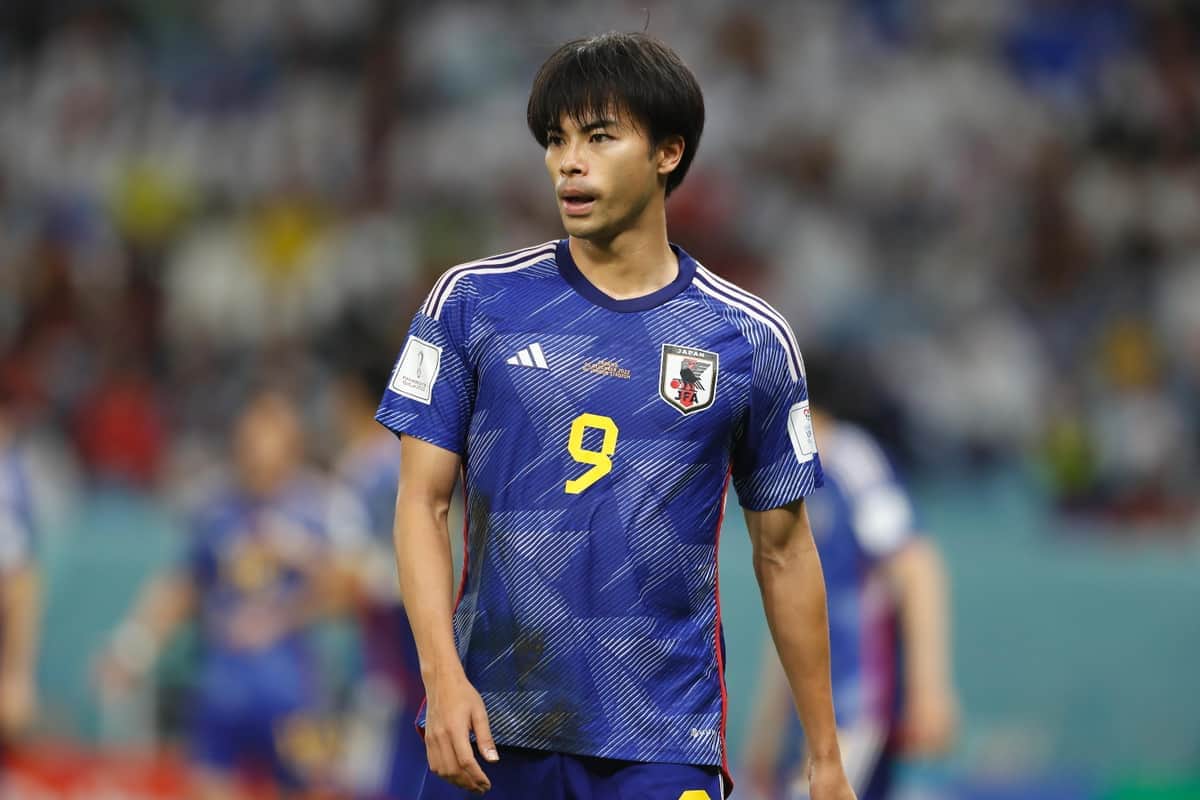 「PK失敗・三笘薫の涙拭く女の子」はデマだった　「優しい」「泣いちゃう」反響も...元ネタ7年前から存在