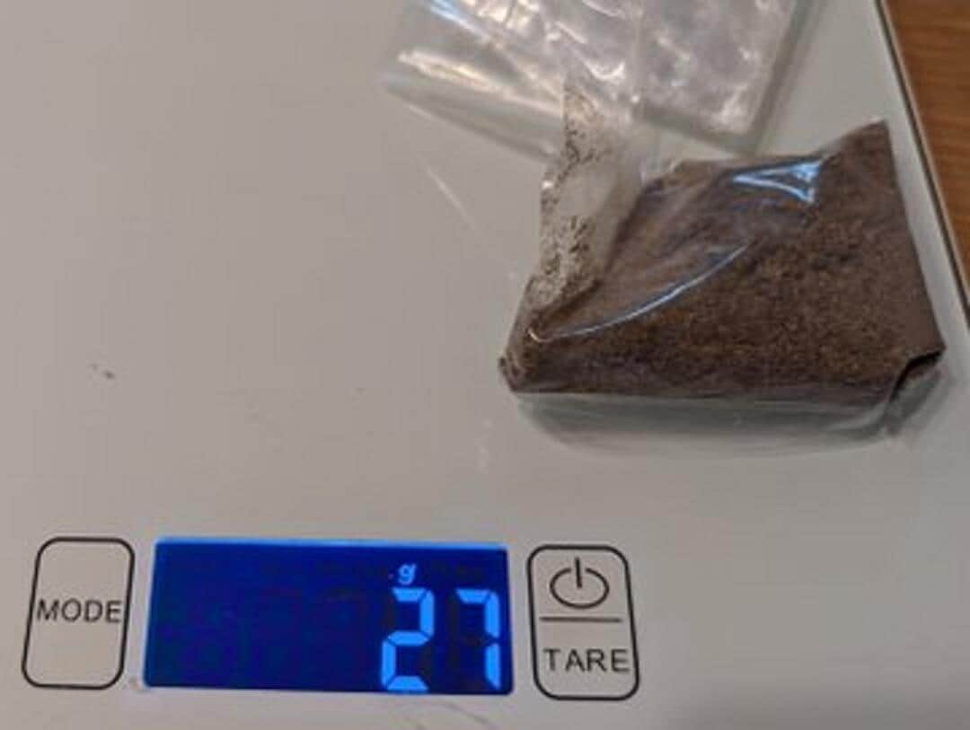 商品とほぼ同じ重さを示した「土」（写真は、ゆな先生＠JapanTankさん提供）