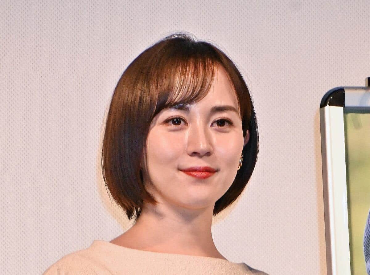 「比嘉愛未、確実に落ちたよね？」　日テレ「大病院占拠」落下演出にツッコミ殺到...櫻井翔不死身説も