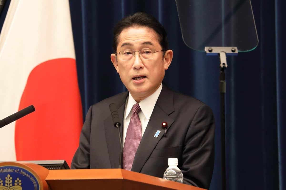 岸田文雄首相は「お土産問題」でも追及を受けている
