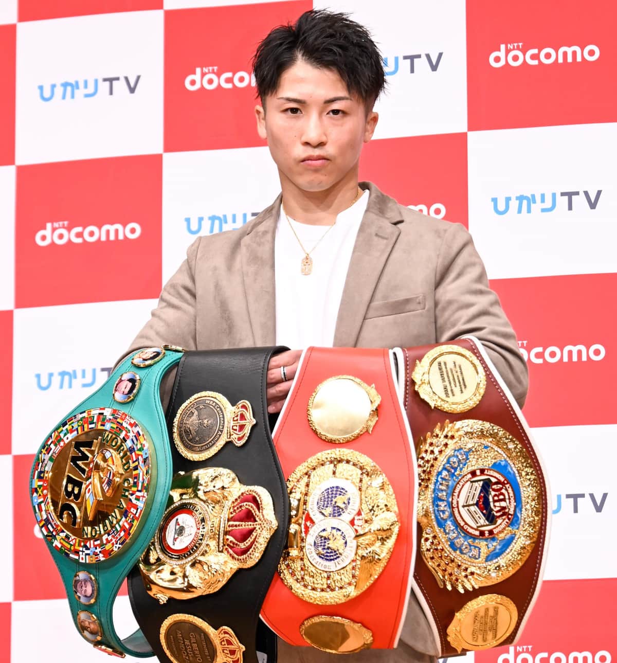 井上尚弥は「間違ったら負ける」　具志堅用高氏が分析したフルトンの実力「簡単には倒せない」