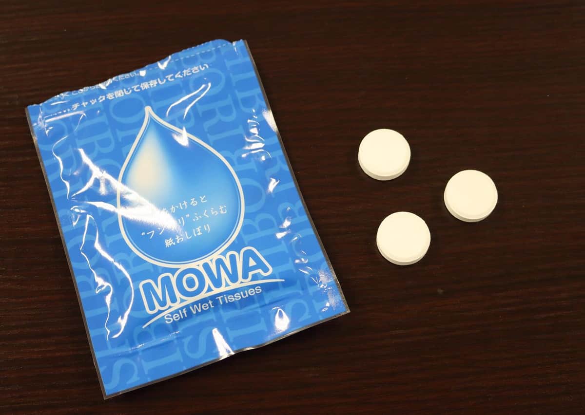 「お通しの砂糖菓子と思った」驚きも　「圧縮おしぼり」飲食店にじわり浸透、人気の背景を探った